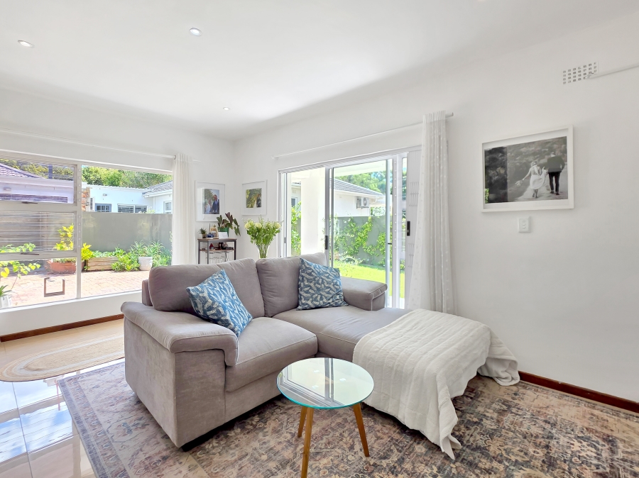 2 Bedroom Property for Sale in Belle Constantia Western Cape